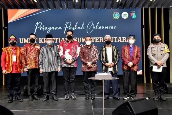 Hadiri Perayaan Paskah Oikumene, Gubernur Edy Sampaikan Pentingnya Toleransi Antarumat Beragama